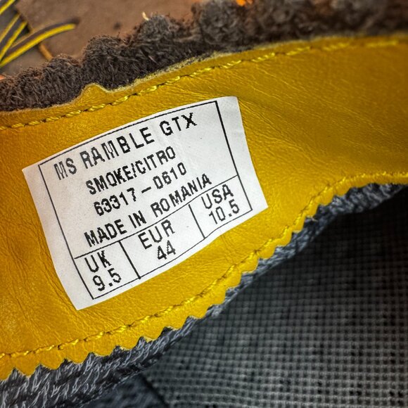 Men's Athletic Shoes in Black and Yellow - Picture 2 of 6